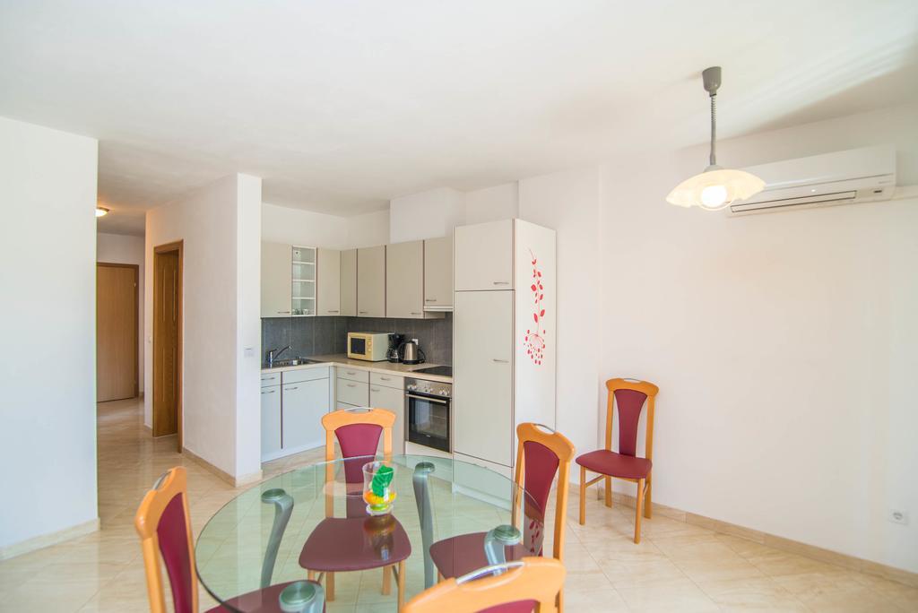 2 Apartment Pula